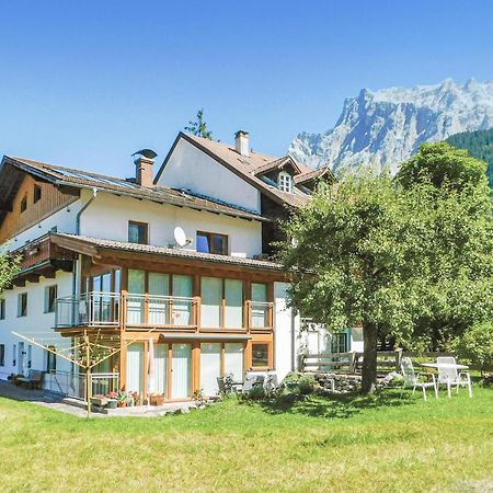Helle Ferienwohnung In Ehrwald Exterior foto